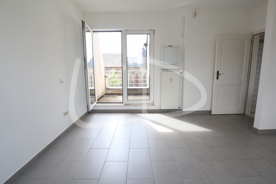 Chambre principale vue sur balcon1.JPG